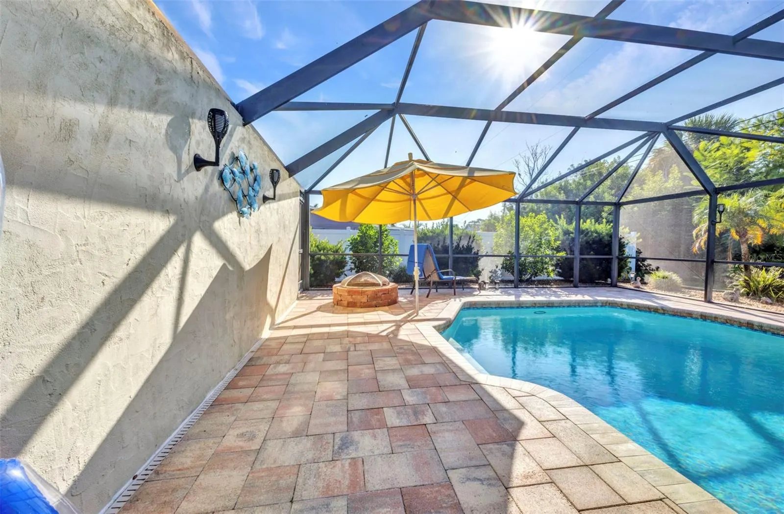 3363 SHAMROCK DR