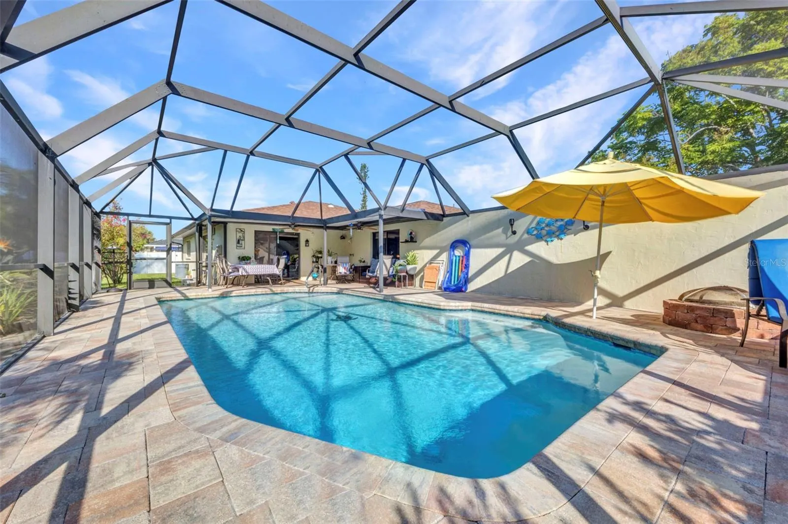 3363 SHAMROCK DR
