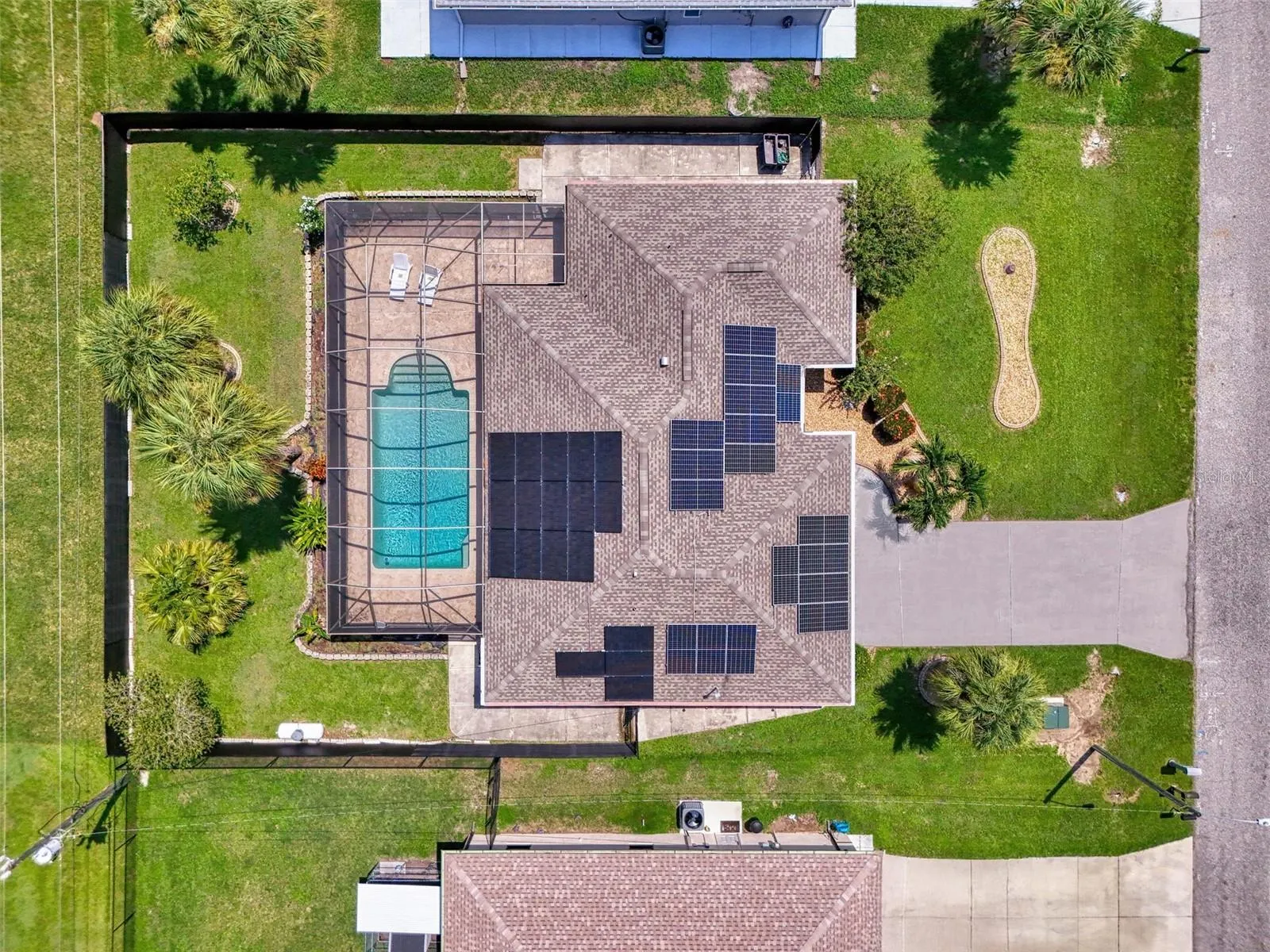 18414 AVON AVE