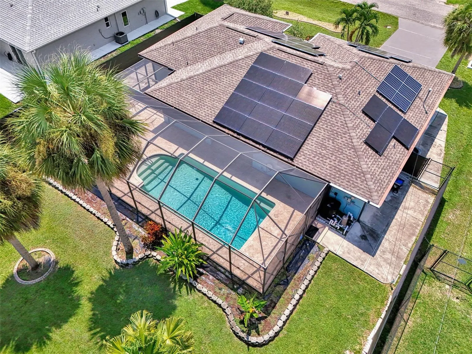 18414 AVON AVE