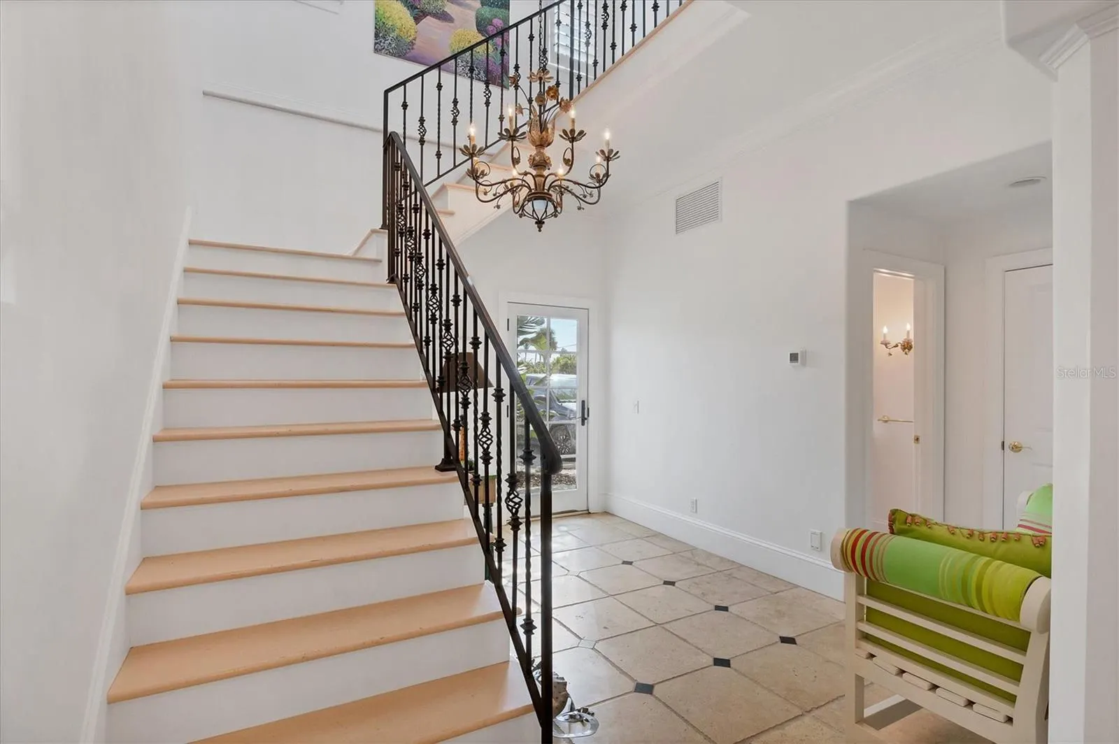 1031 10TH ST W