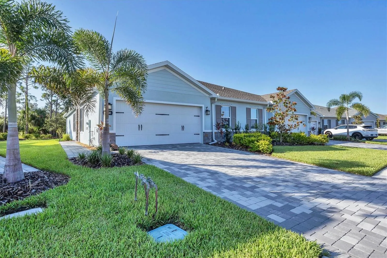 1958 W PALMS DR