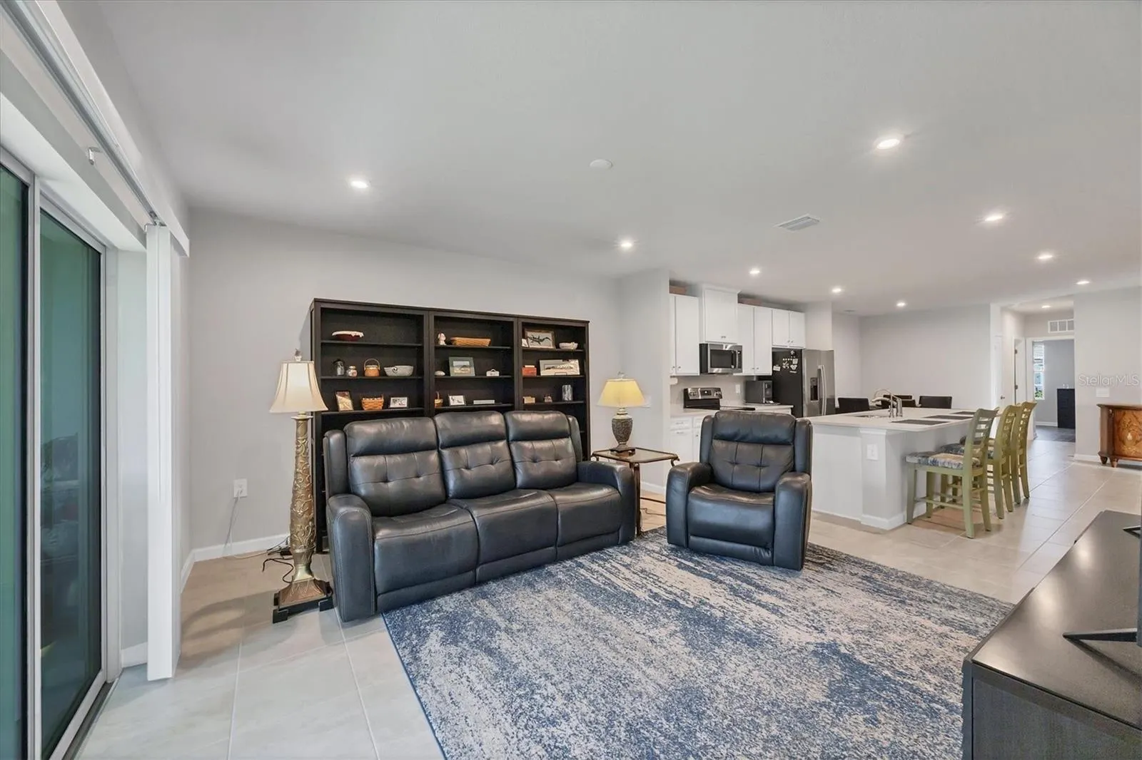 1958 W PALMS DR