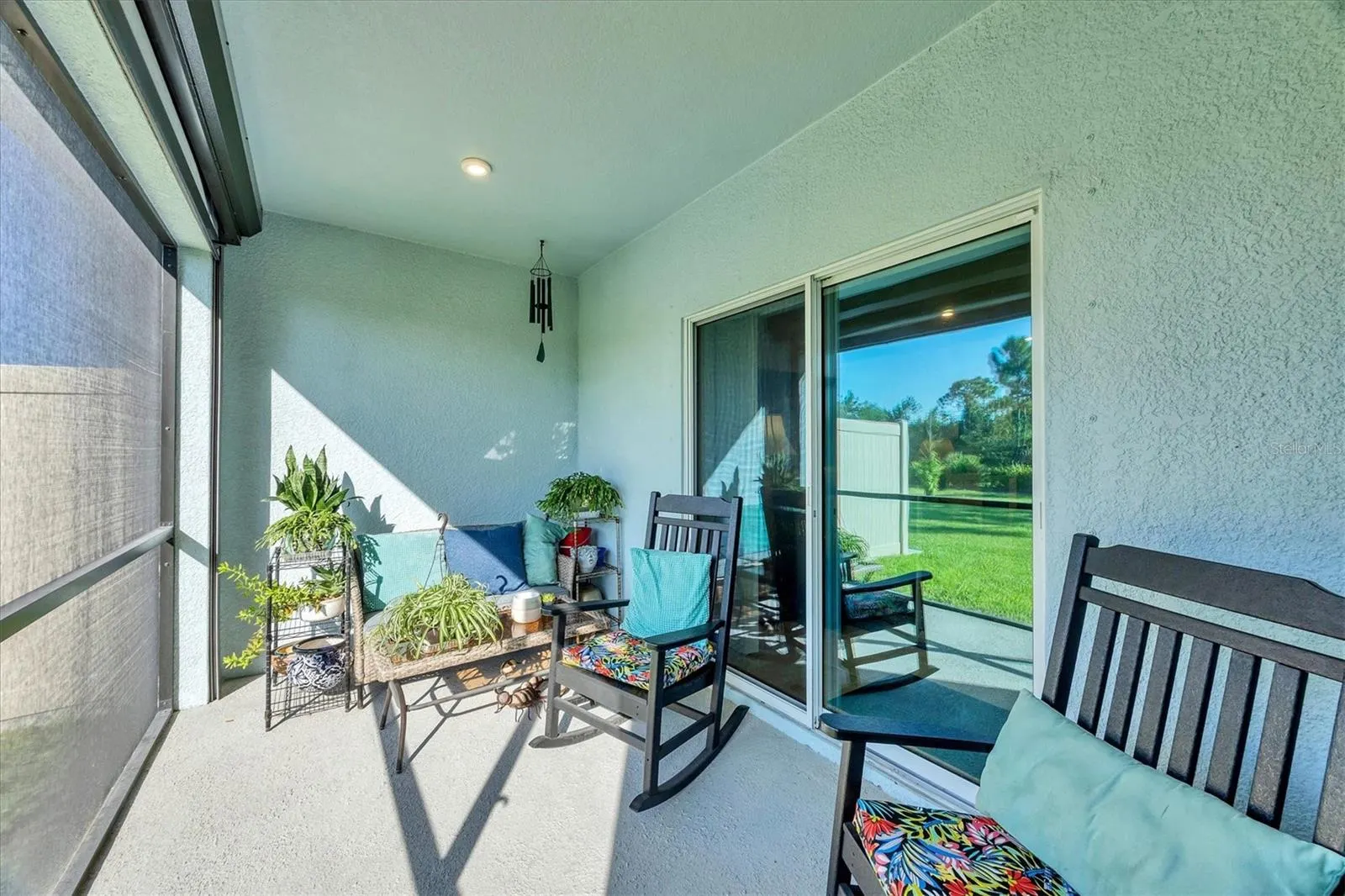 1958 W PALMS DR