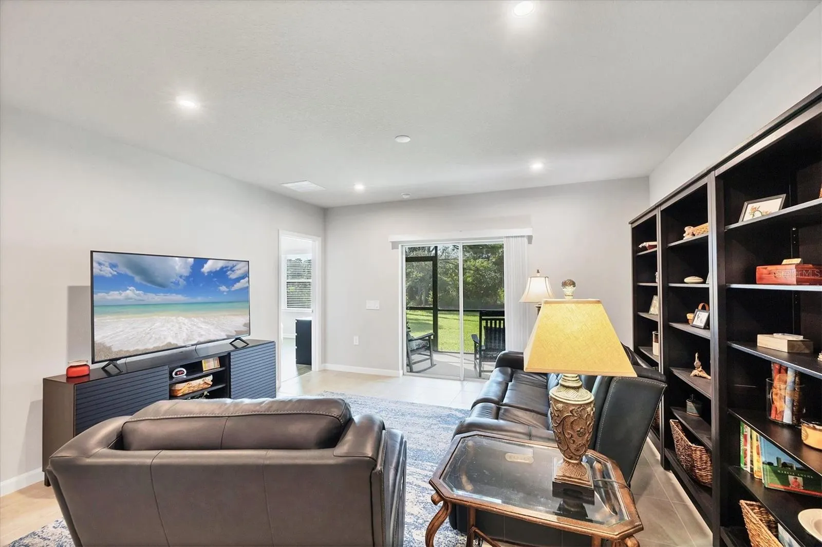 1958 W PALMS DR