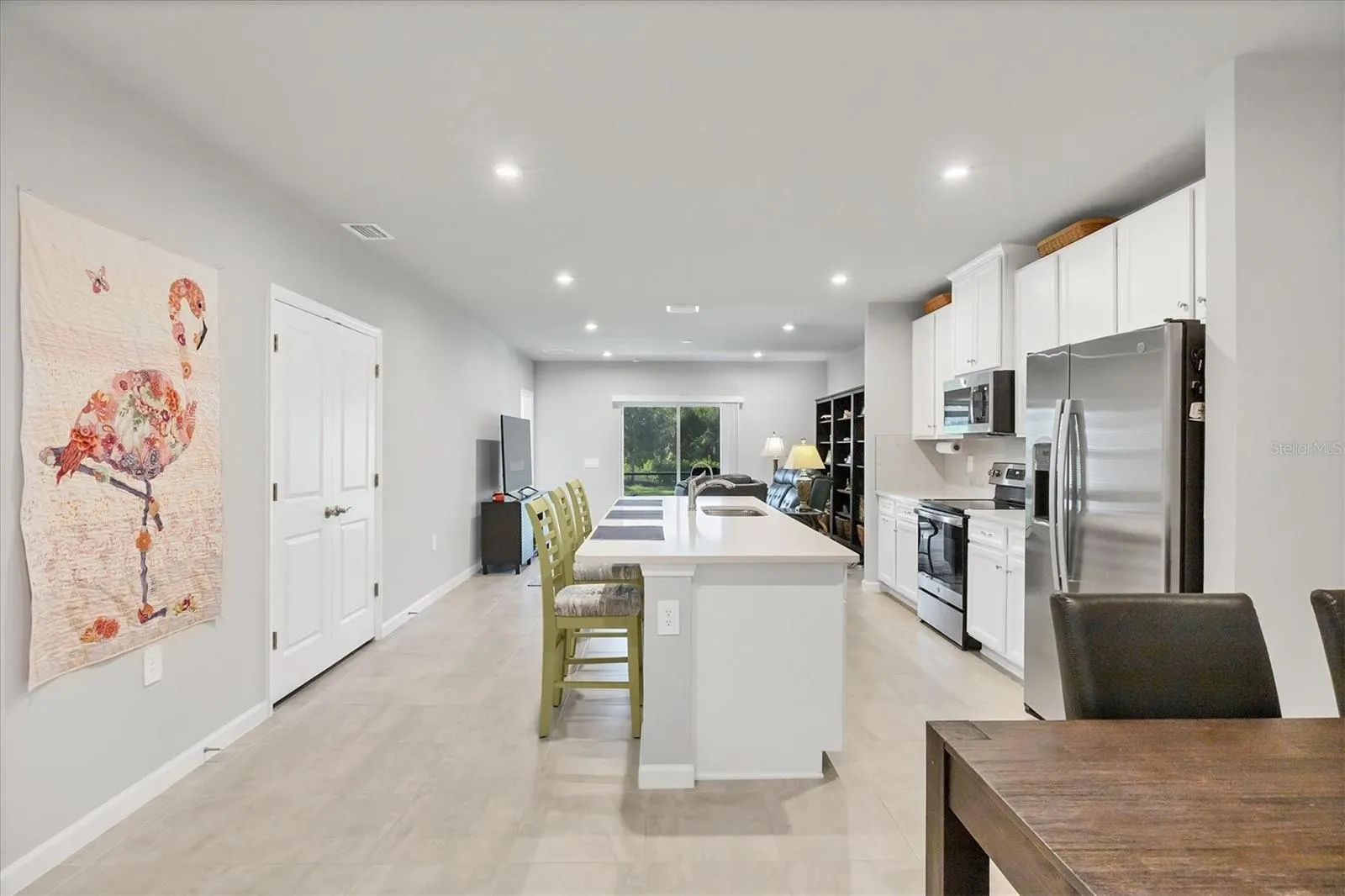 1958 W PALMS DR
