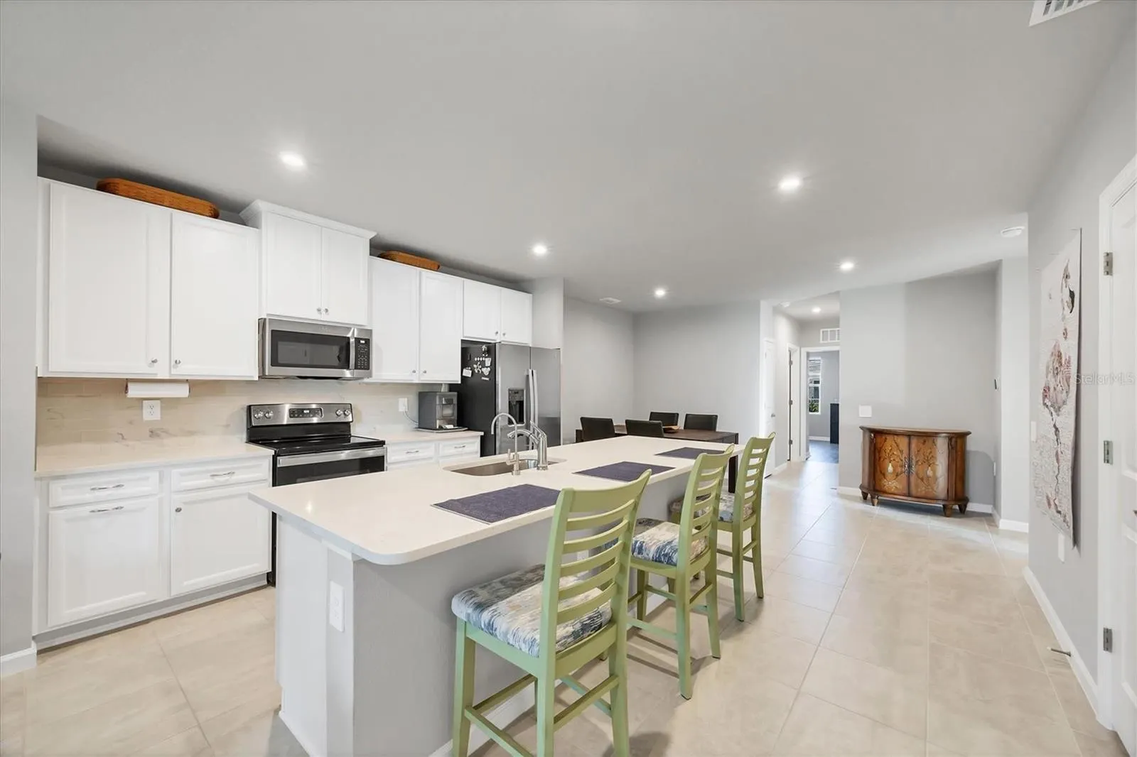 1958 W PALMS DR