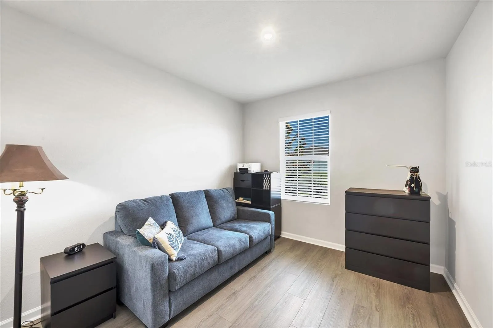 1958 W PALMS DR