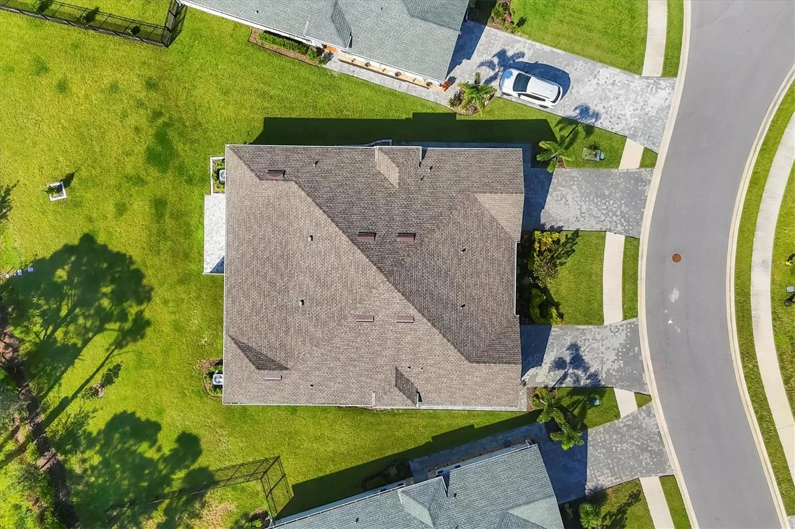 1958 W PALMS DR