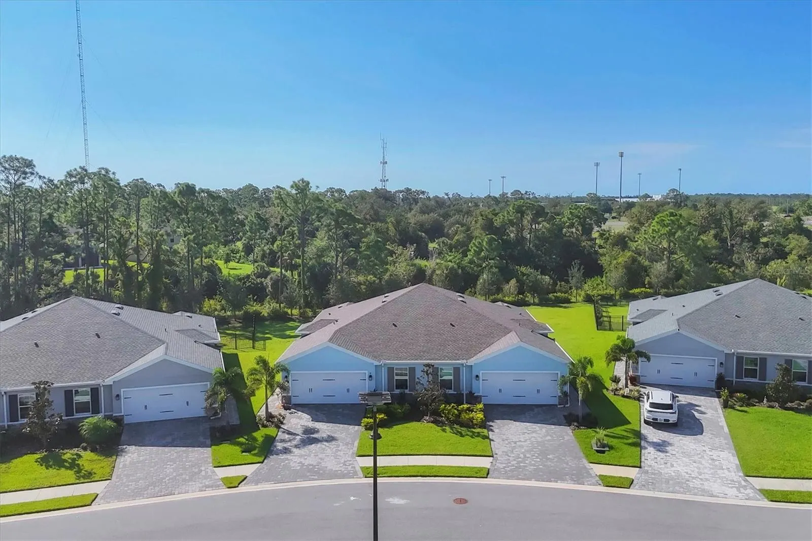 1958 W PALMS DR
