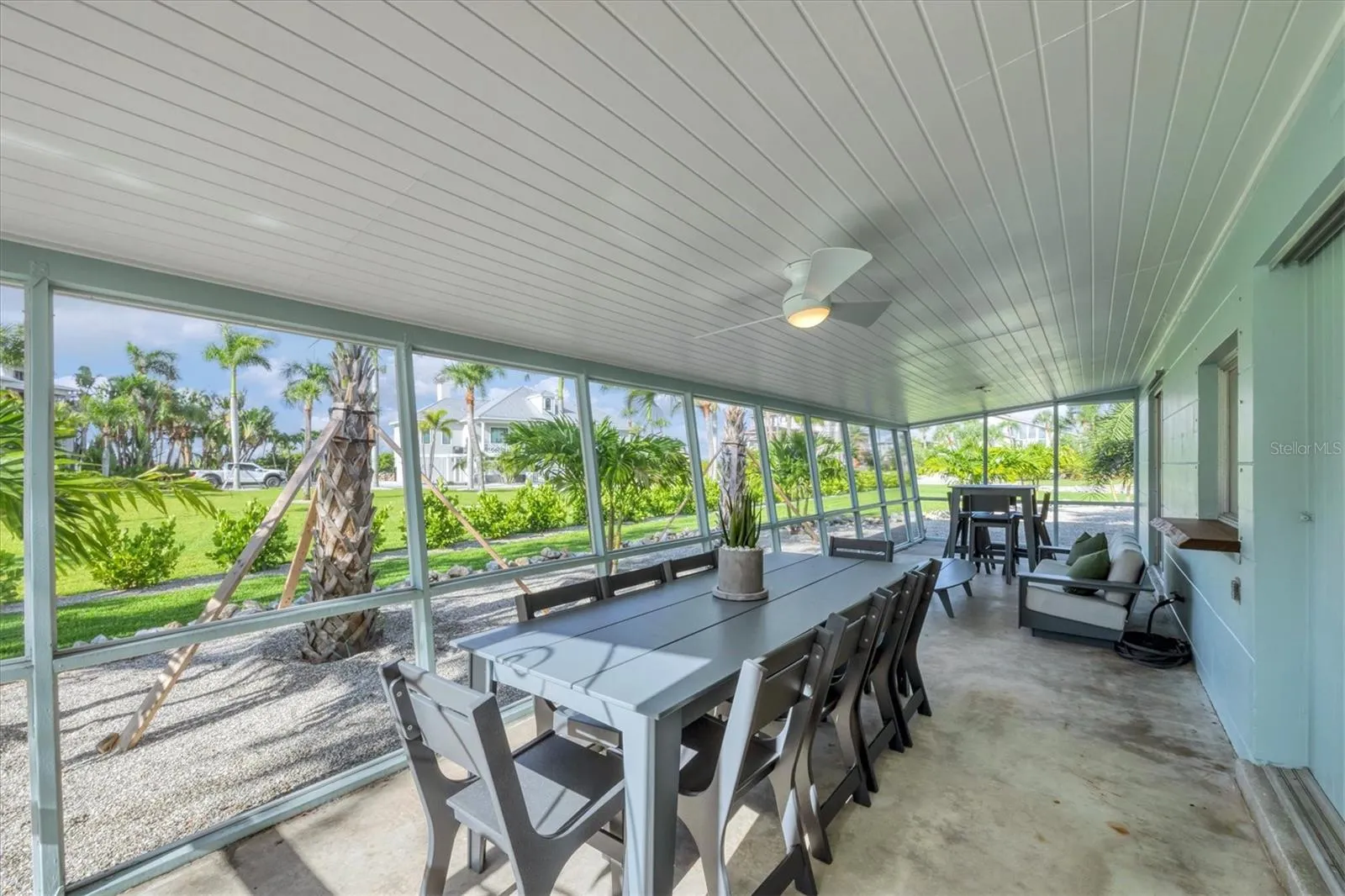 550 GASPAR DR