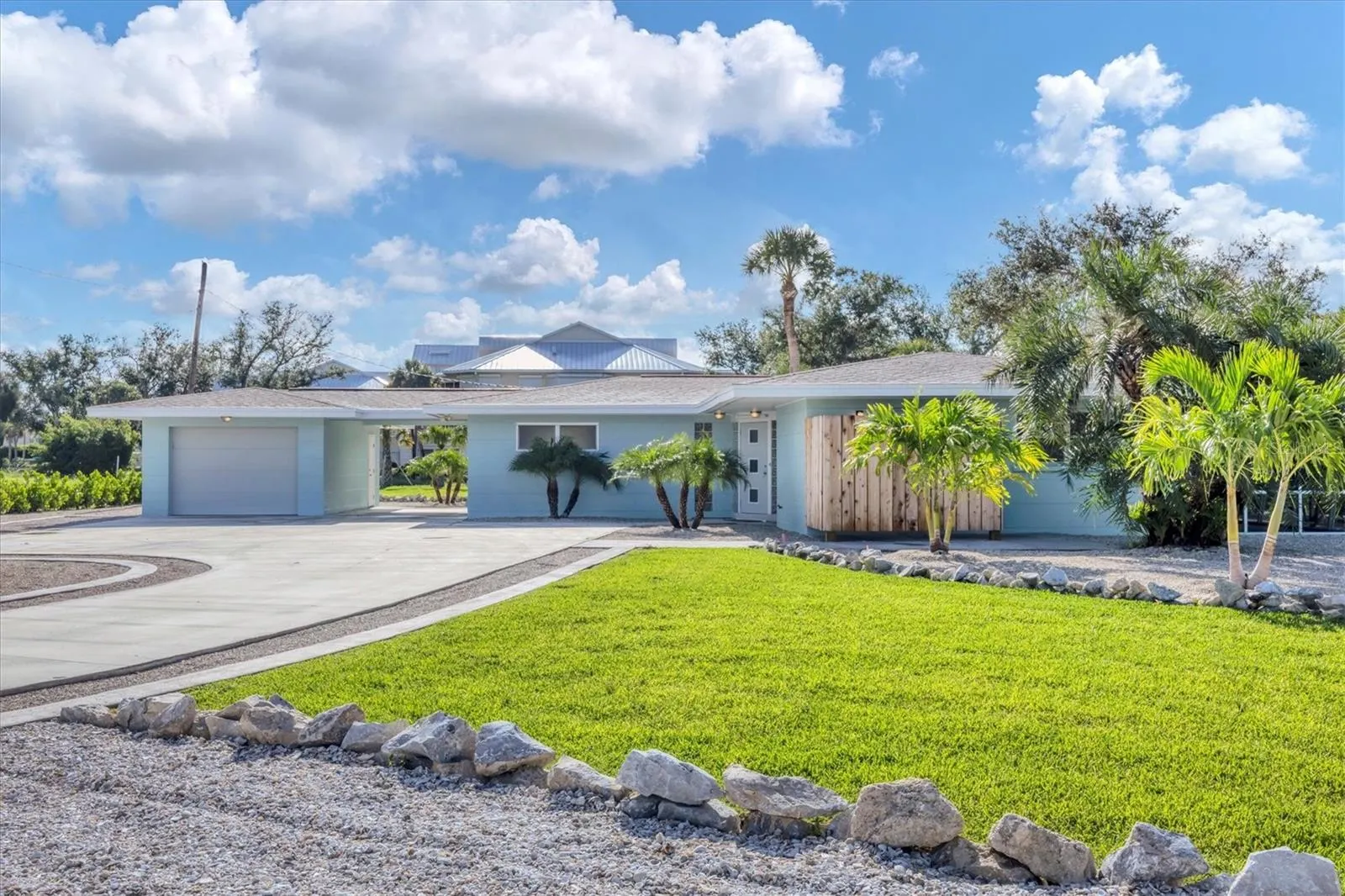 550 GASPAR DR