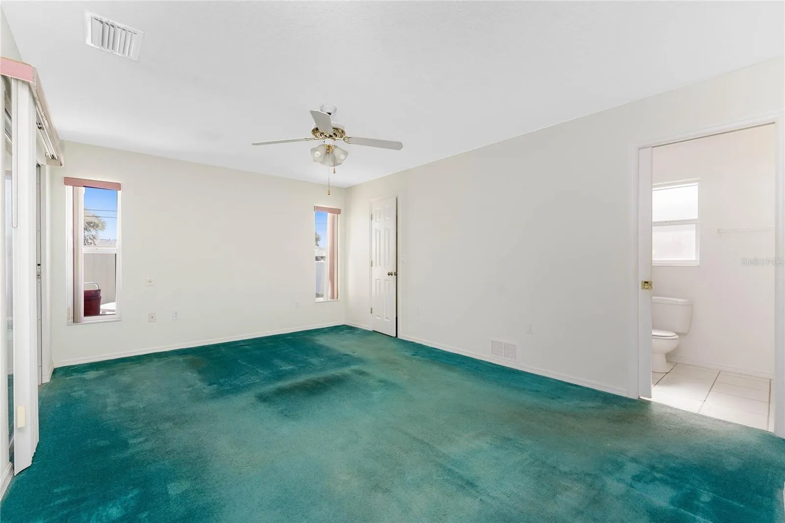 9331 STEUBENVILLE AVE