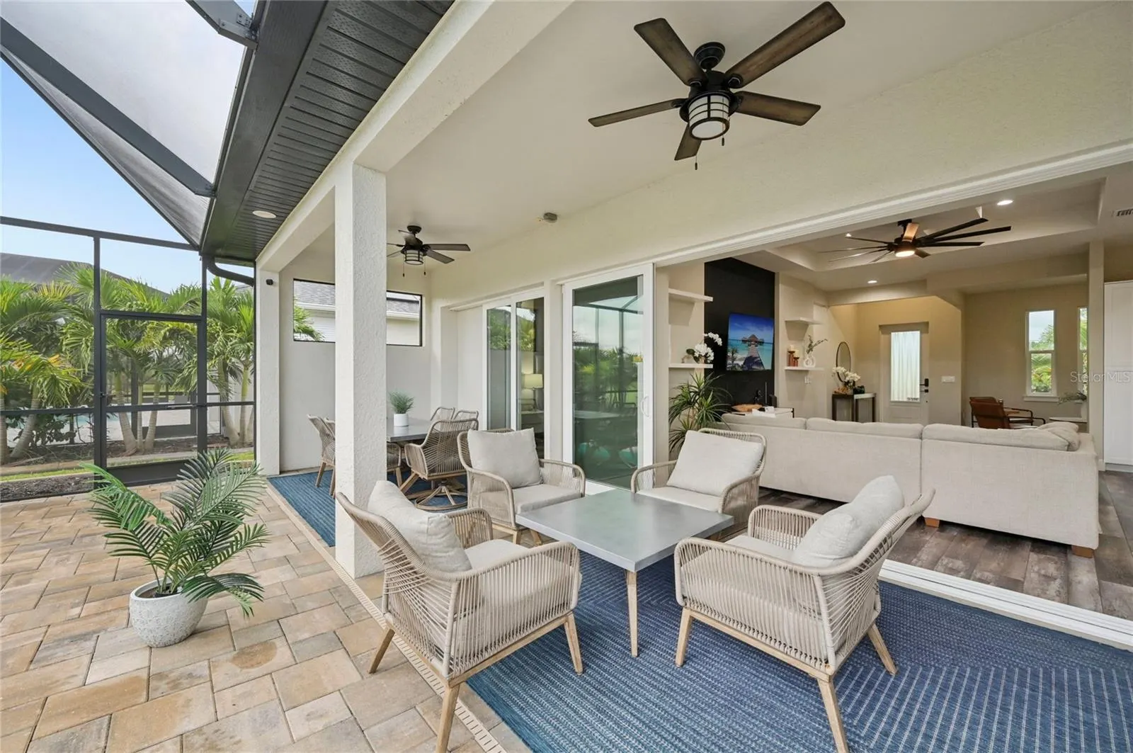 239 ROTONDA BLVD N