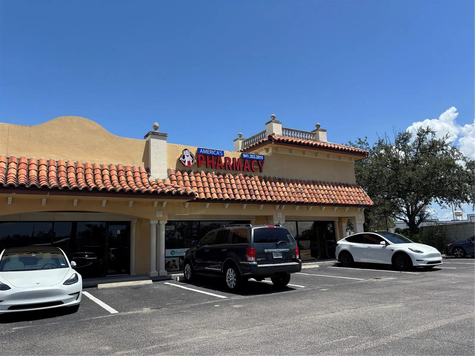 4560 TAMIAMI TRL #3, #3