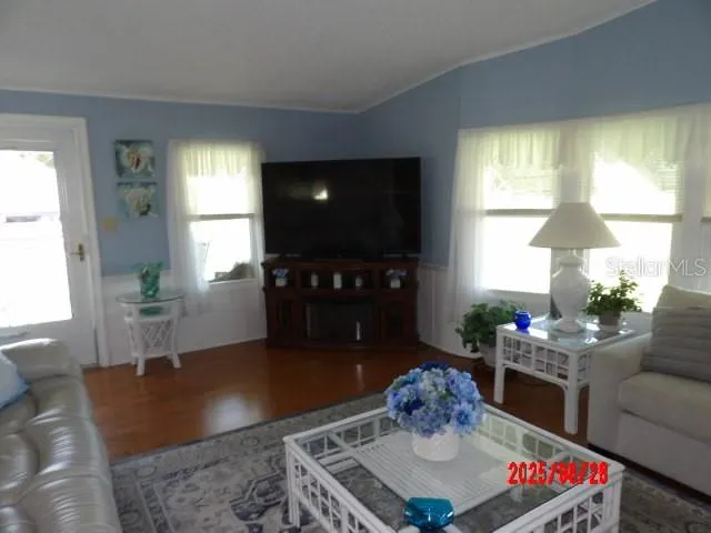 6290 GREENFINCH RD