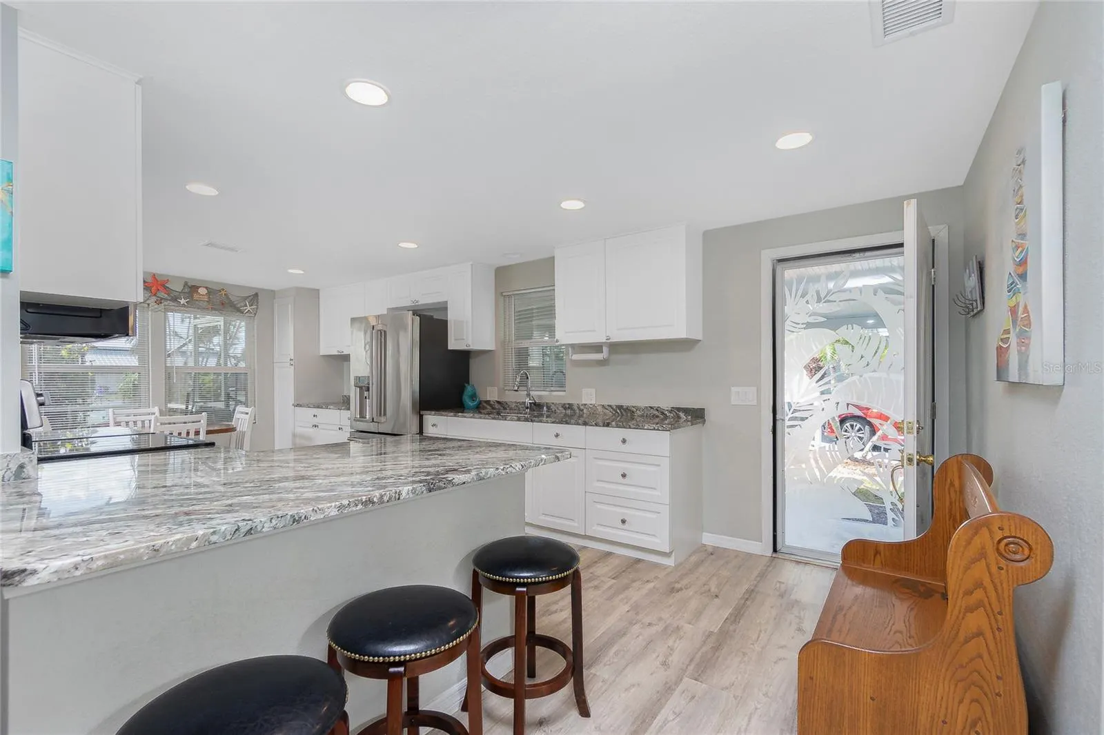 44 N ESPLANADE ST