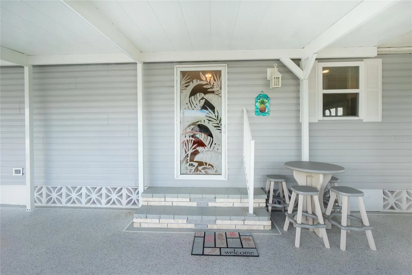 44 N ESPLANADE ST