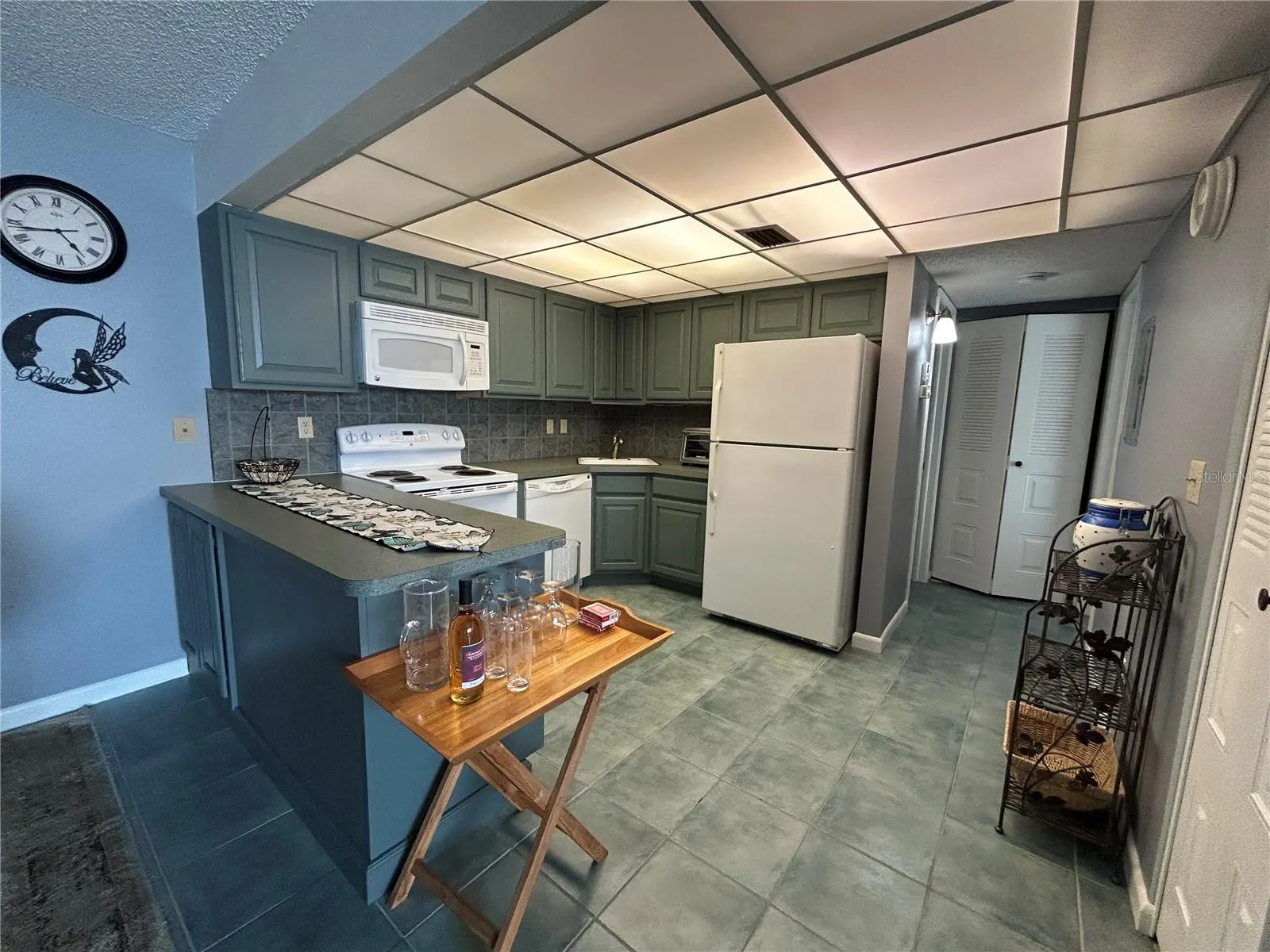 2300 AARON ST #215, #215