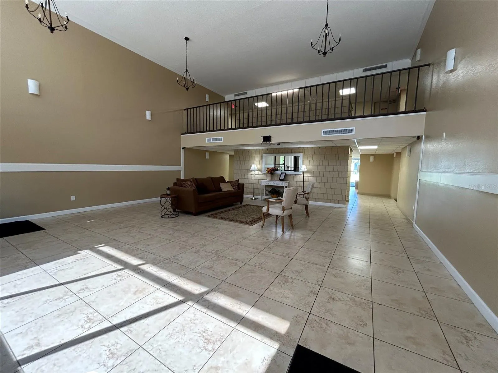 2300 AARON ST #215, #215