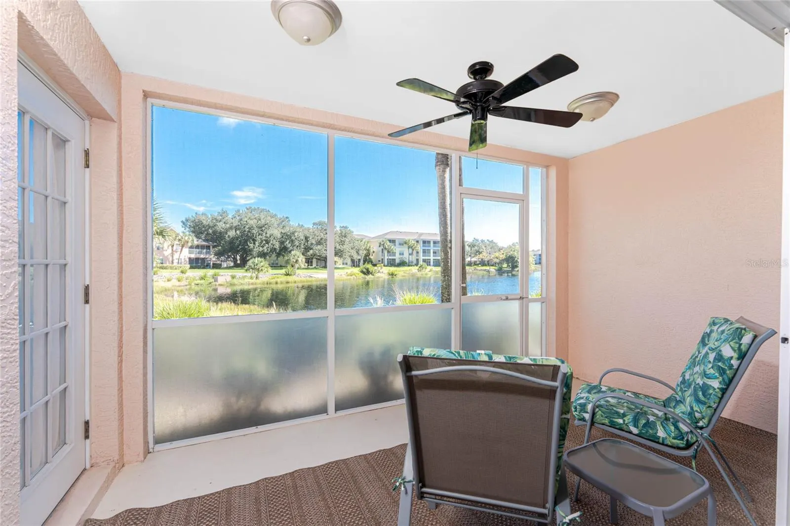 1091 LIVE OAK CIR #102, #102