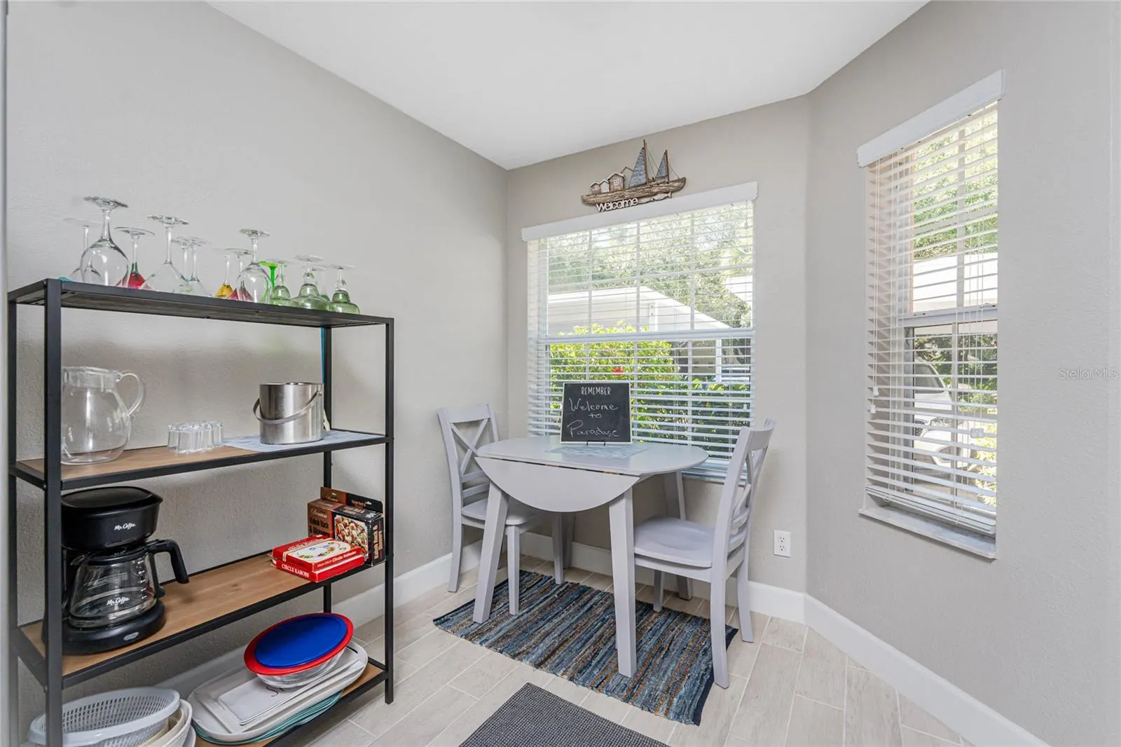 1091 LIVE OAK CIR #102, #102