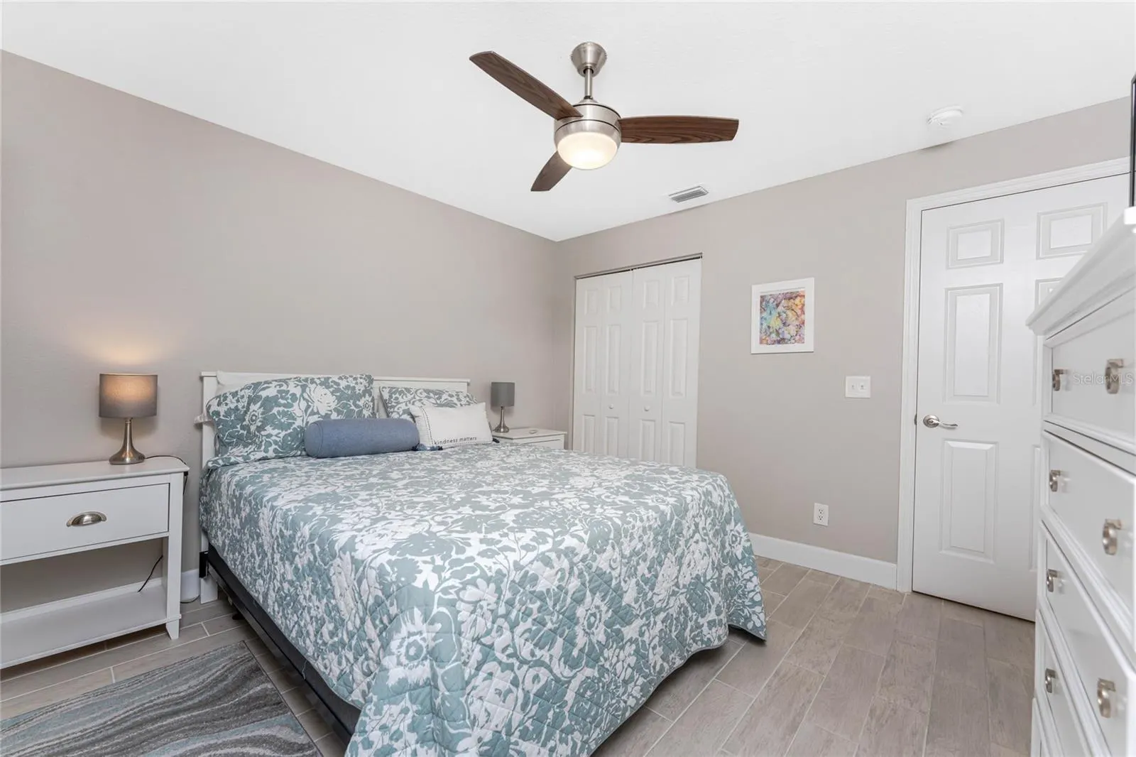 1091 LIVE OAK CIR #102, #102