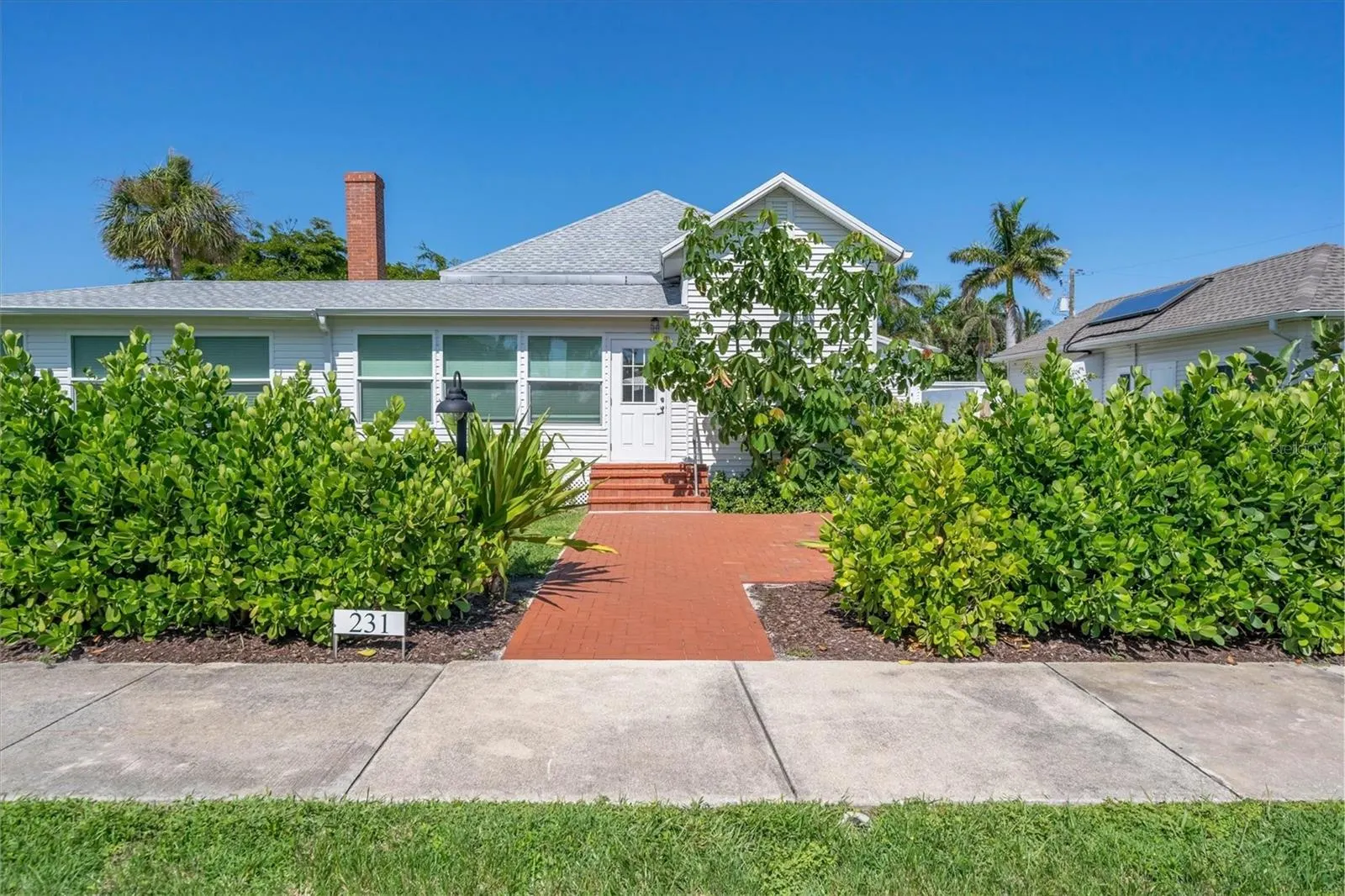 231 GILCHRIST AVE