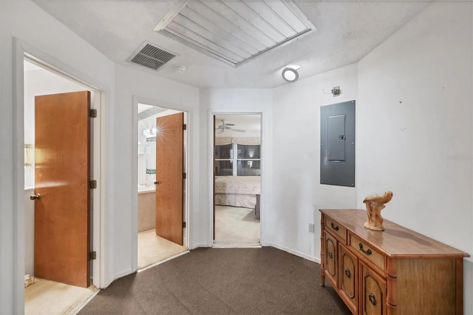180 BOCILLA DR