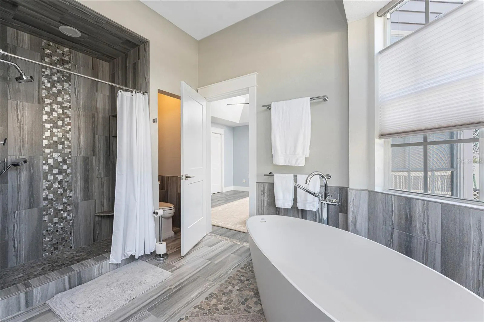 1380 BEACH RD #2, #2