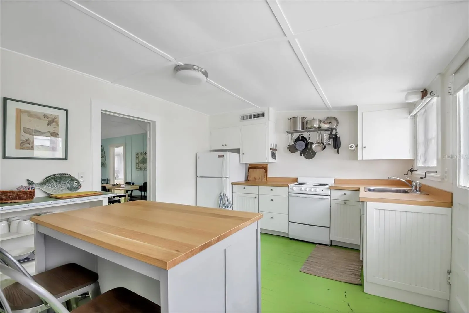 241 GILCHRIST AVE #F, #F