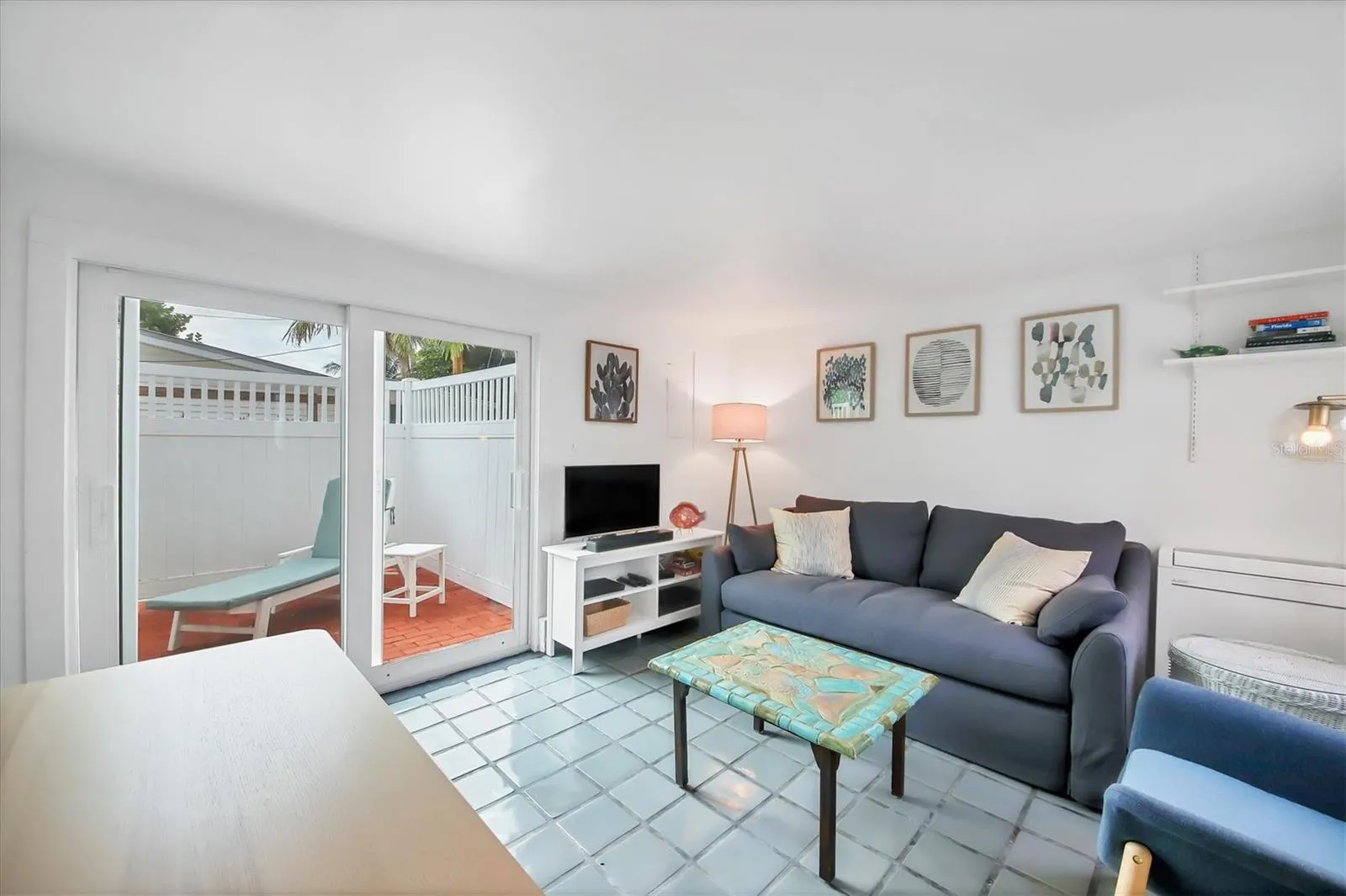 241 GILCHRIST AVE #F, #F