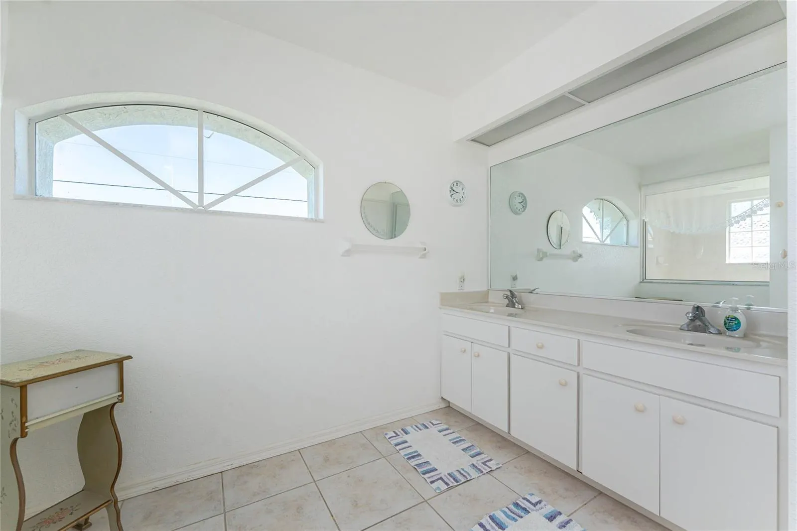 221 BUNKER RD