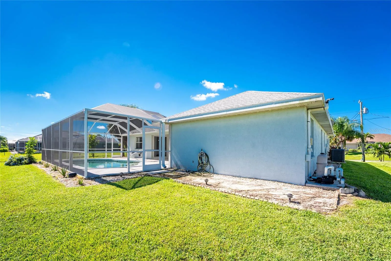 221 BUNKER RD