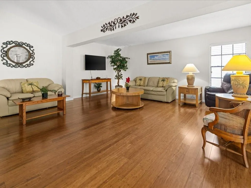 502 WEKIVA RIVER CT