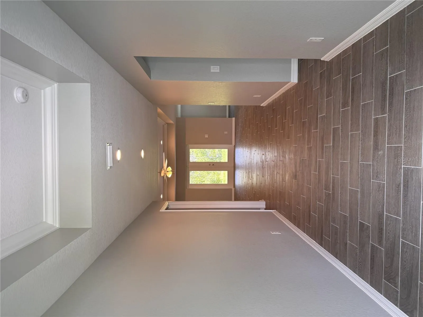 113 SPUR DR