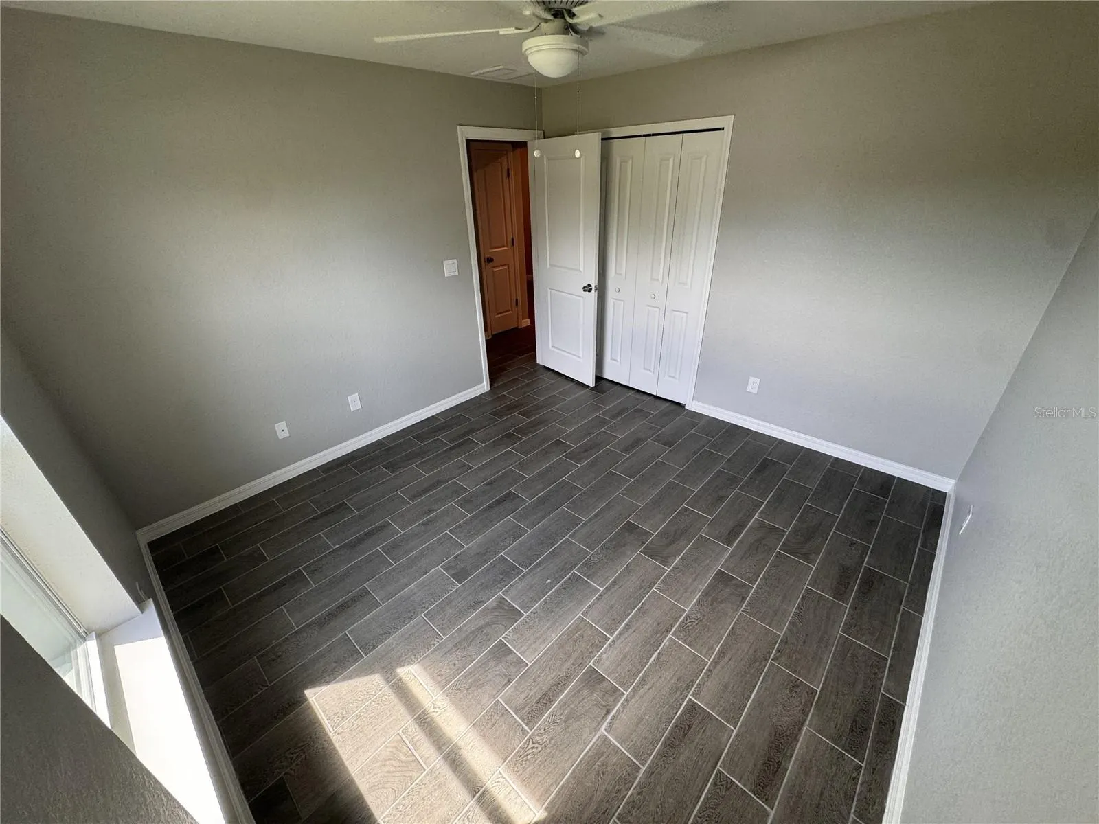 113 SPUR DR