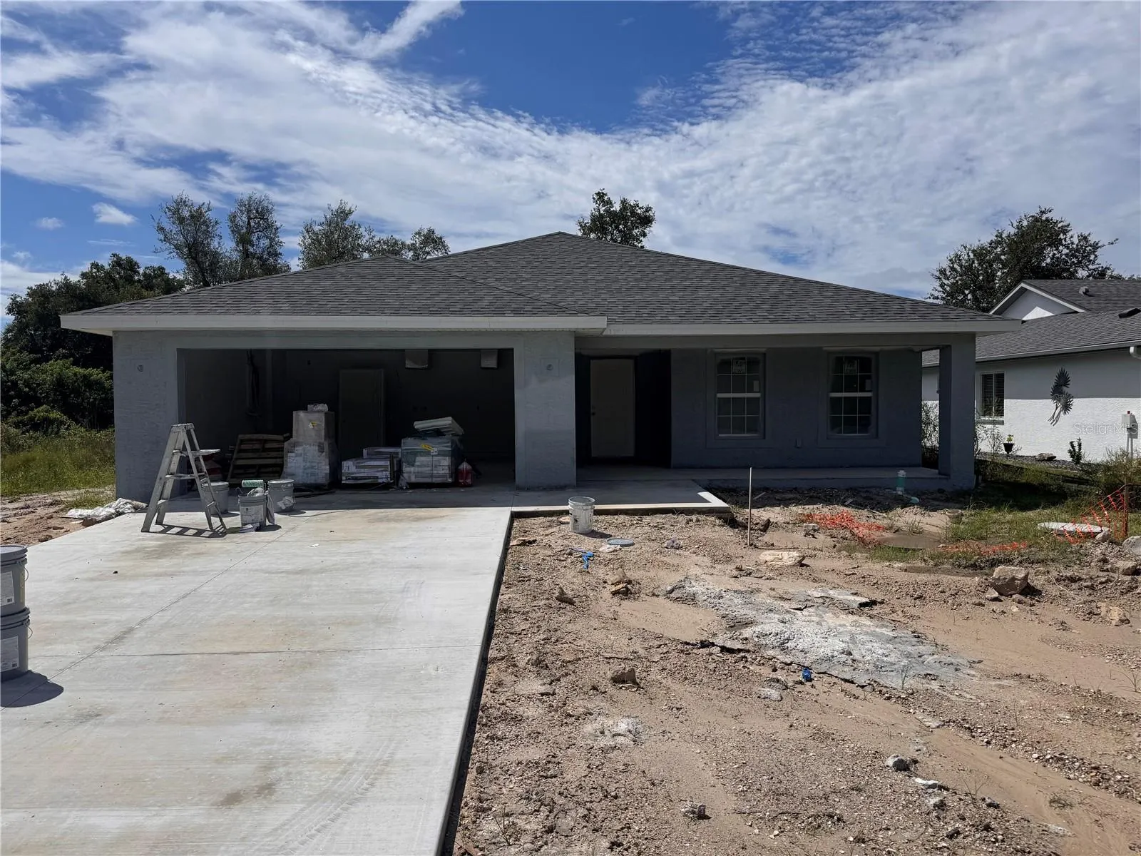 113 SPUR DR