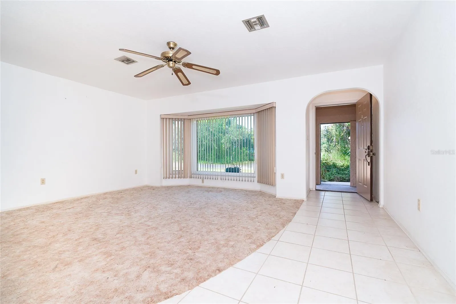 537 VERONA ST