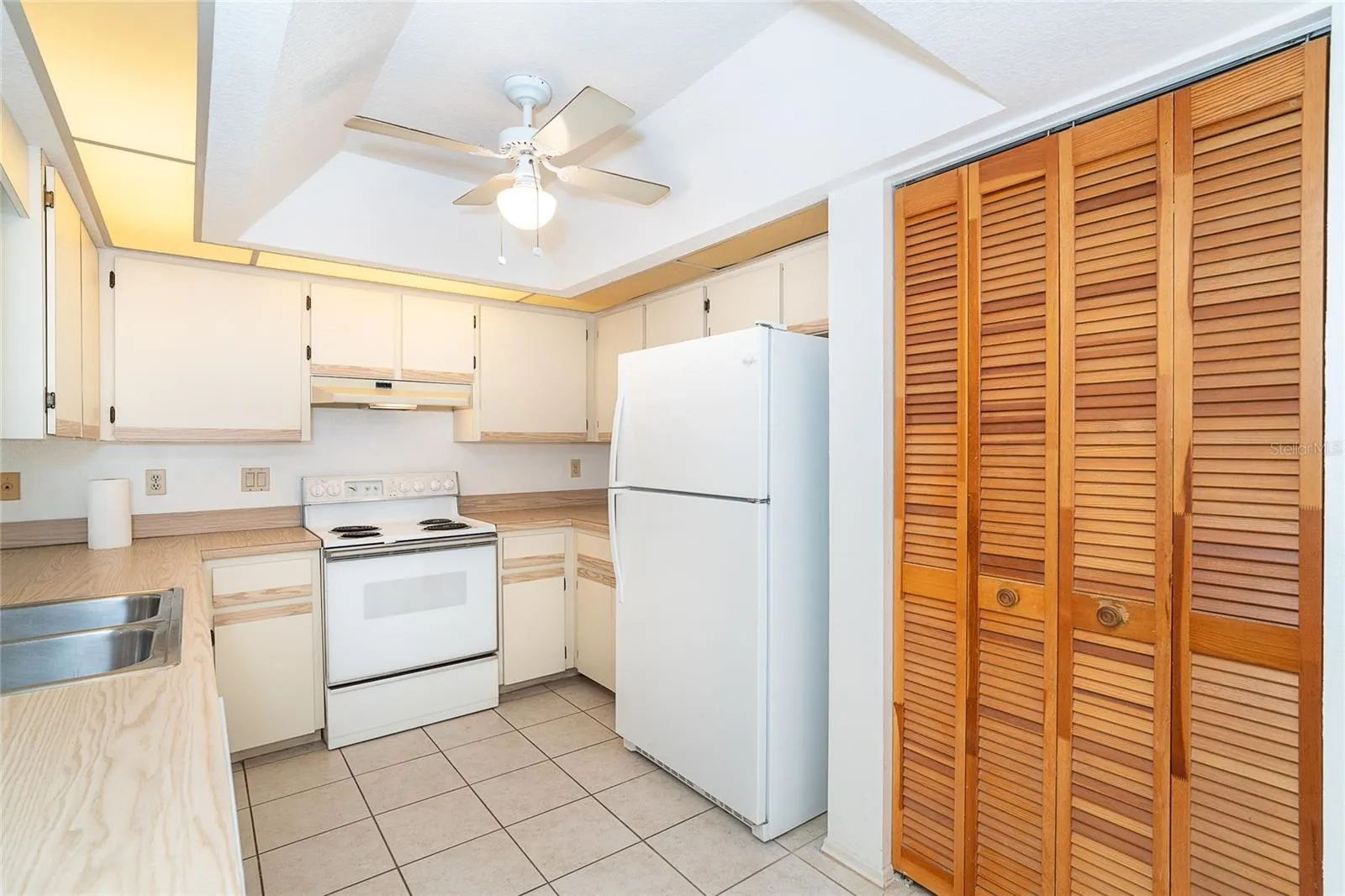 537 VERONA ST