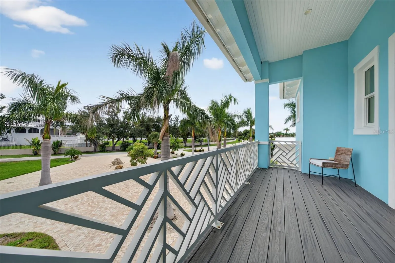 345 GREEN DOLPHIN DR
