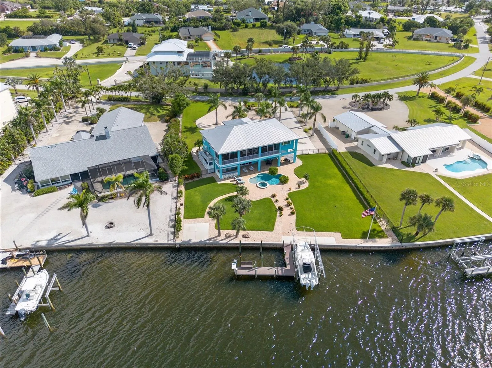 345 GREEN DOLPHIN DR