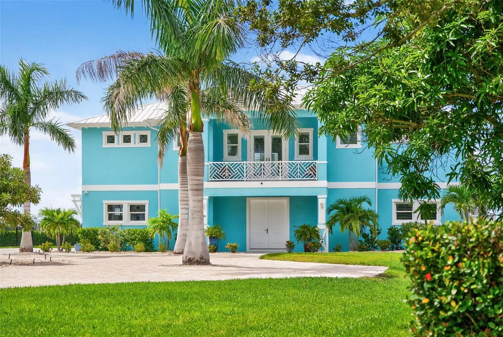 345 GREEN DOLPHIN DR