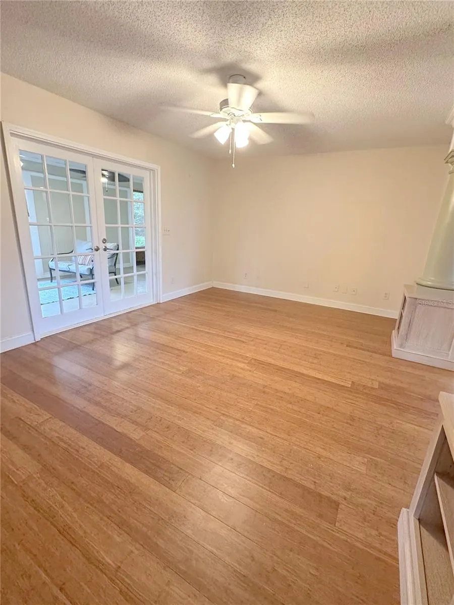 229 MARK TWAIN LN