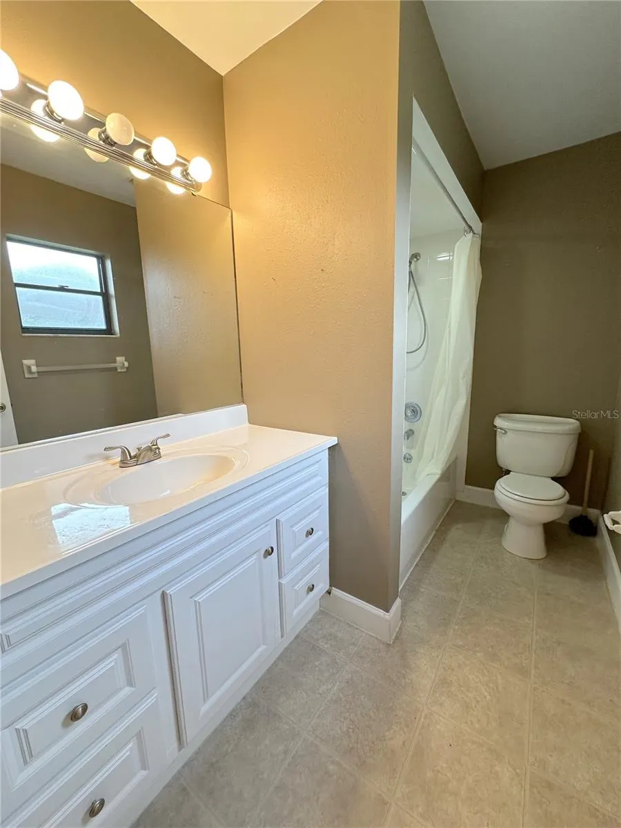 229 MARK TWAIN LN