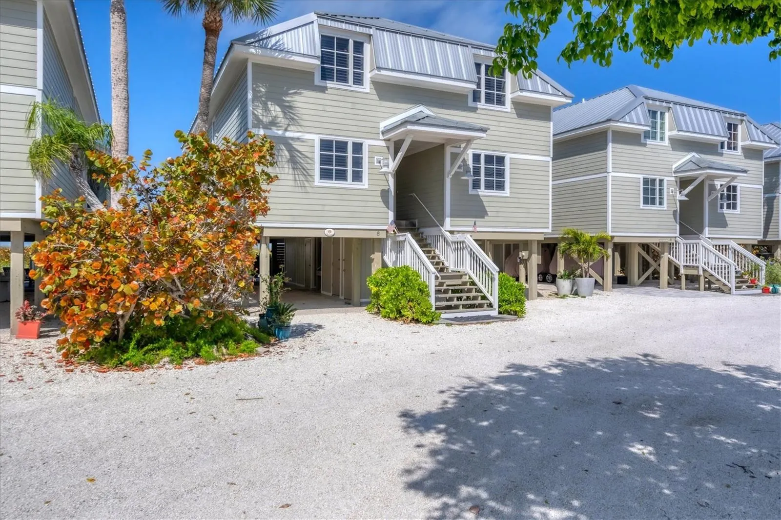 480 GULF BLVD #6, #6