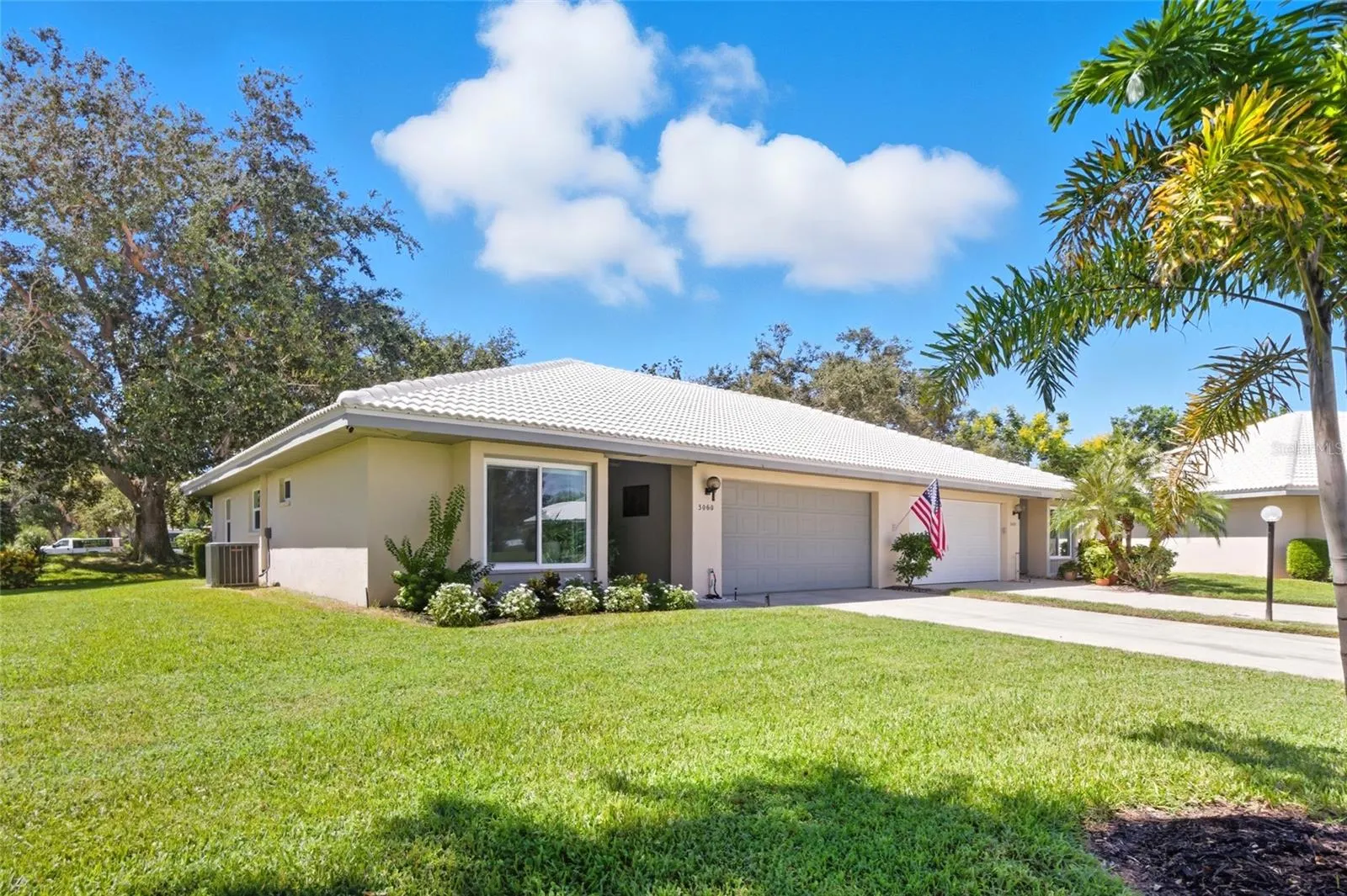 3060 CROWN HERON PT
