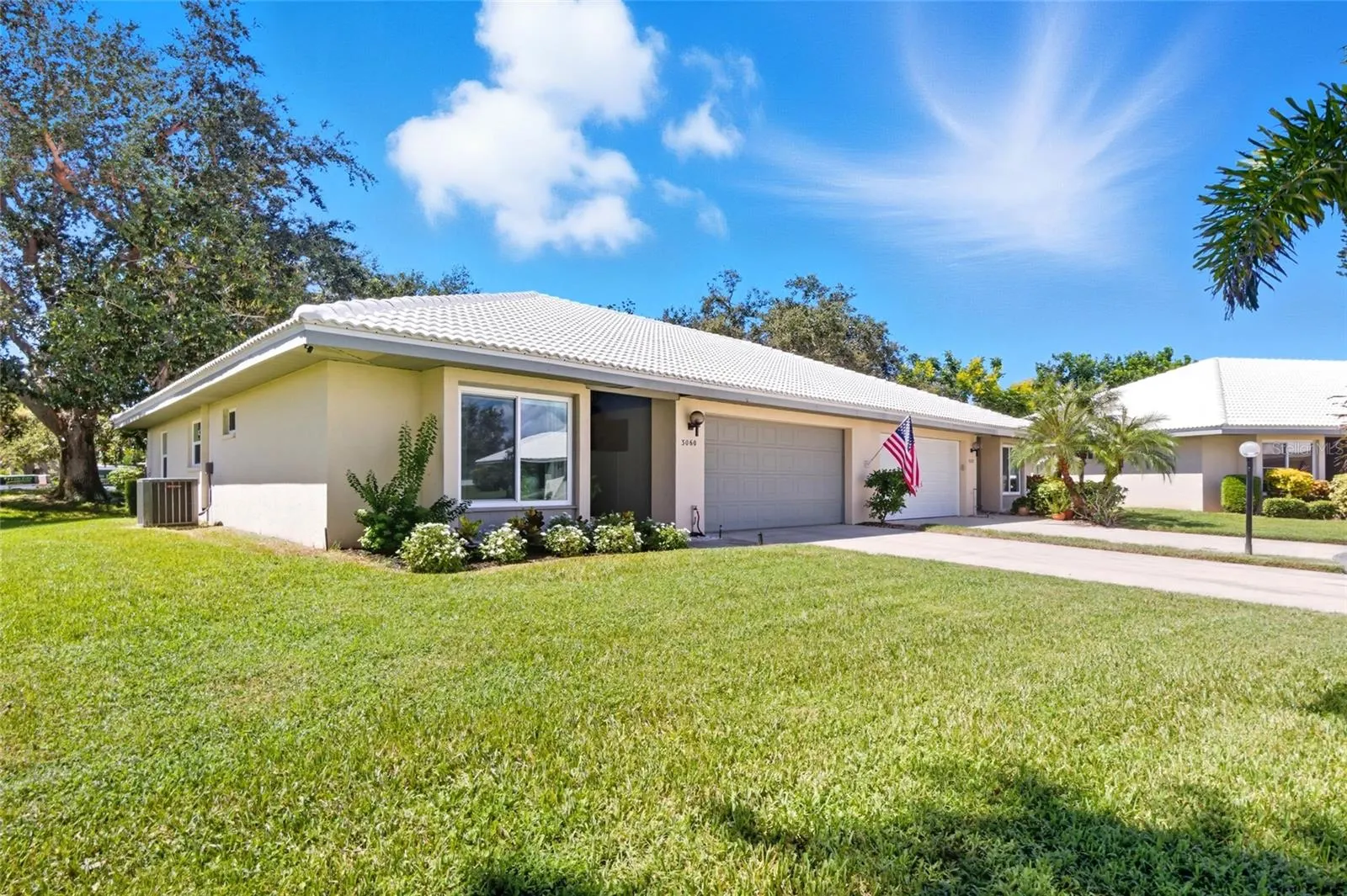 3060 CROWN HERON PT