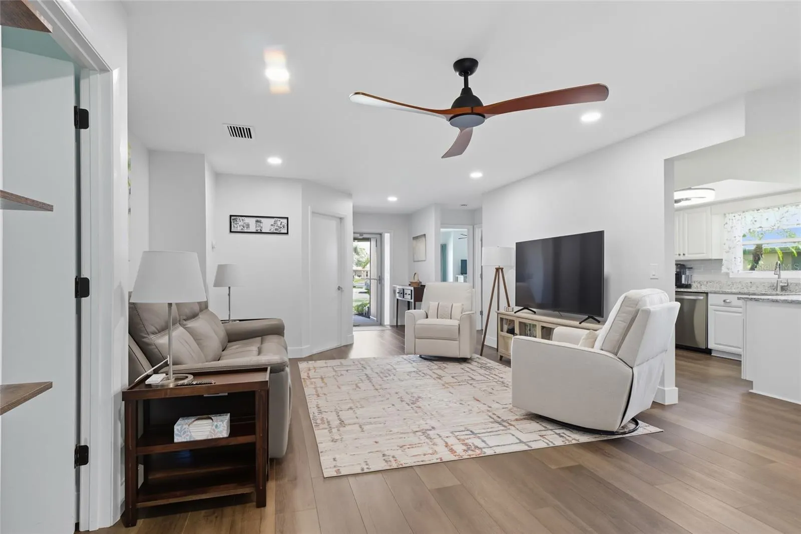 3060 CROWN HERON PT