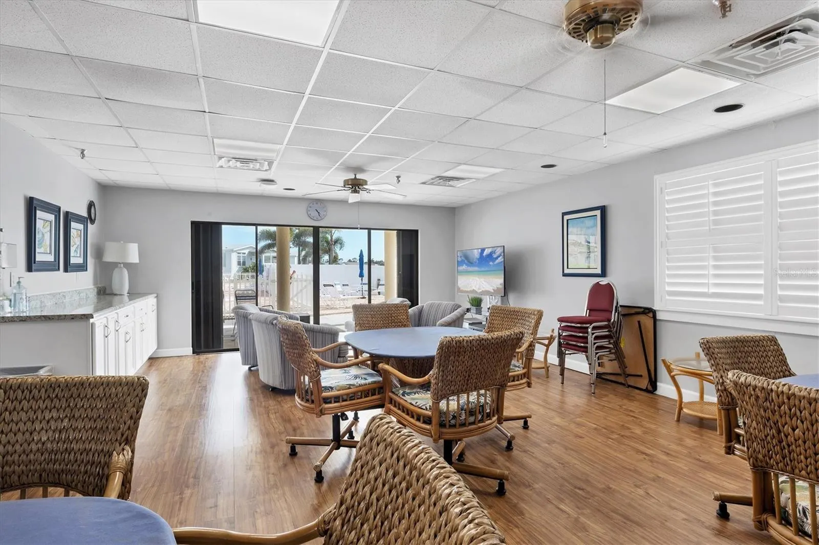 8 CORONADO DR